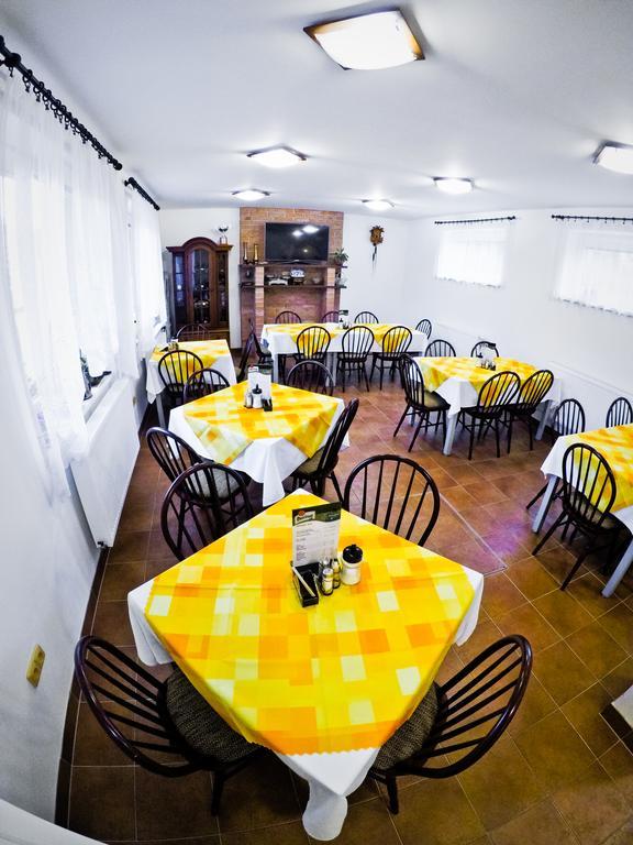 Penzion U Kraliku Kurdějov Екстериор снимка