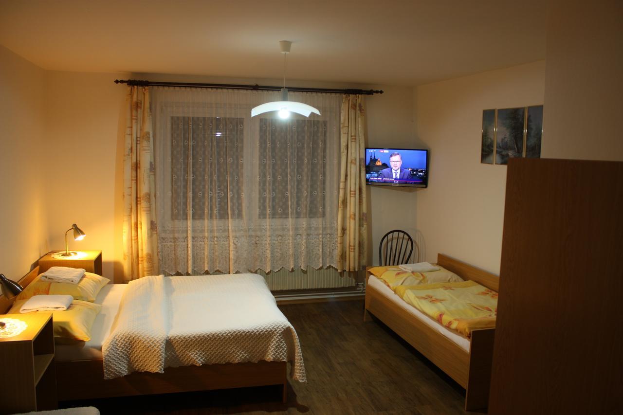 Penzion U Kraliku Kurdějov Екстериор снимка